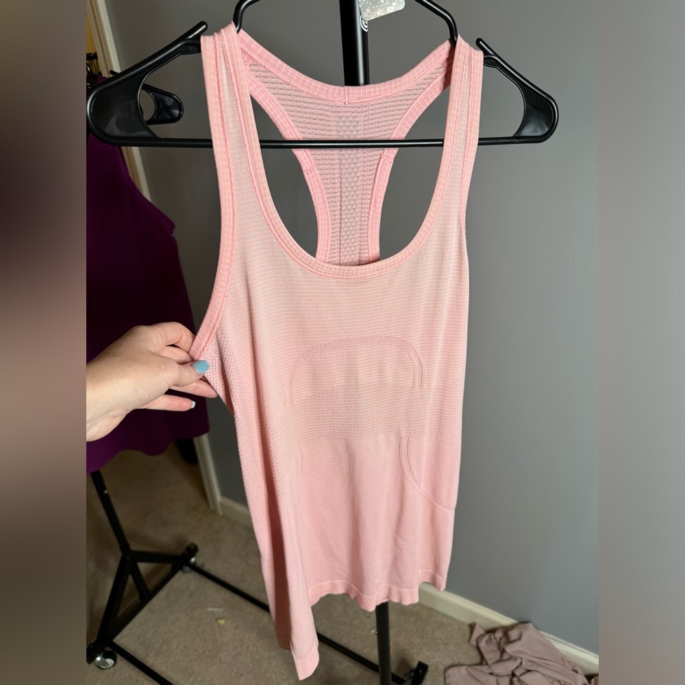 132. Lululemon swiftly tech tank.